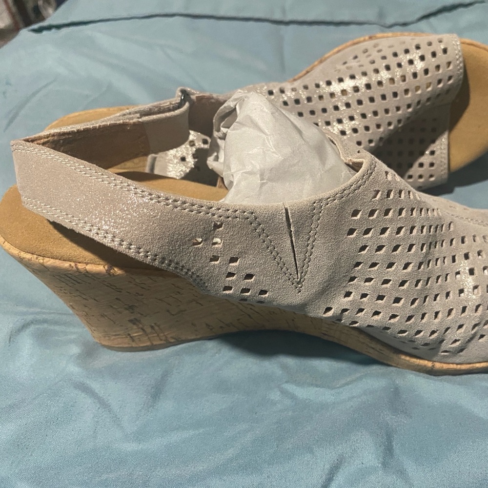 Rockport Briah Perf Sling size 10W Wedge Dress Shoes Sandals